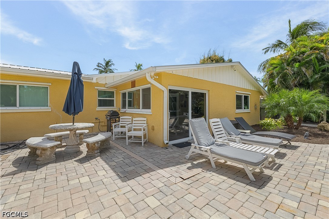 3596 Emerald AVE