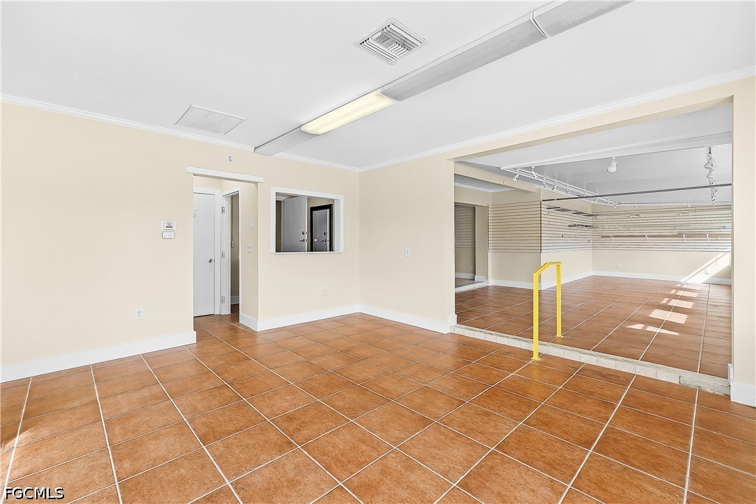 3269 Stringfellow RD