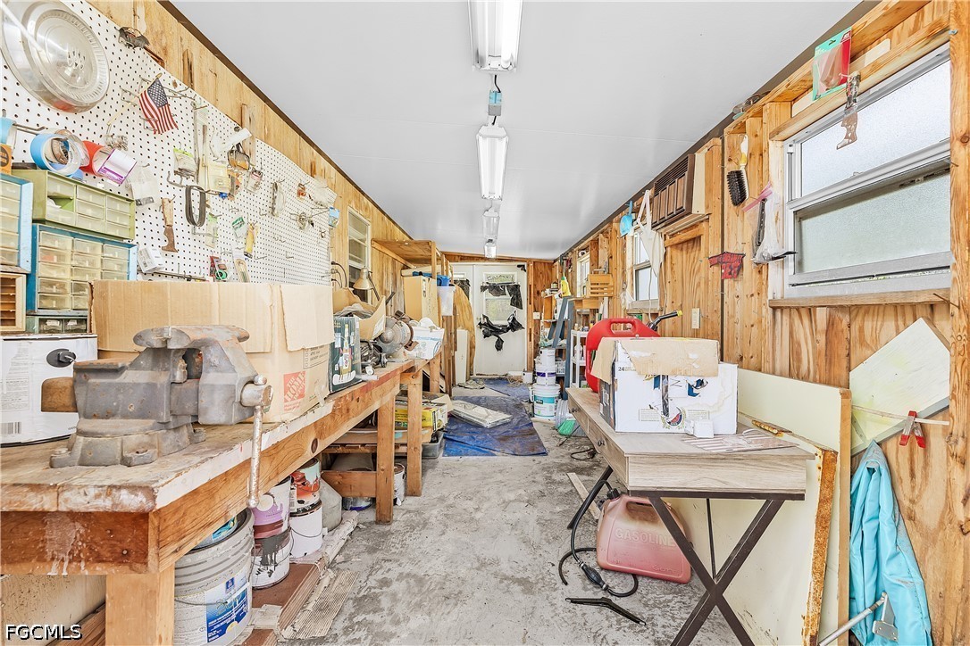 3269 Stringfellow RD