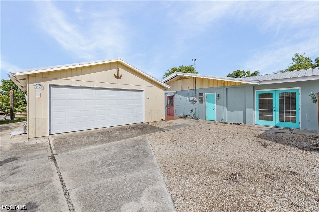 3269 Stringfellow RD