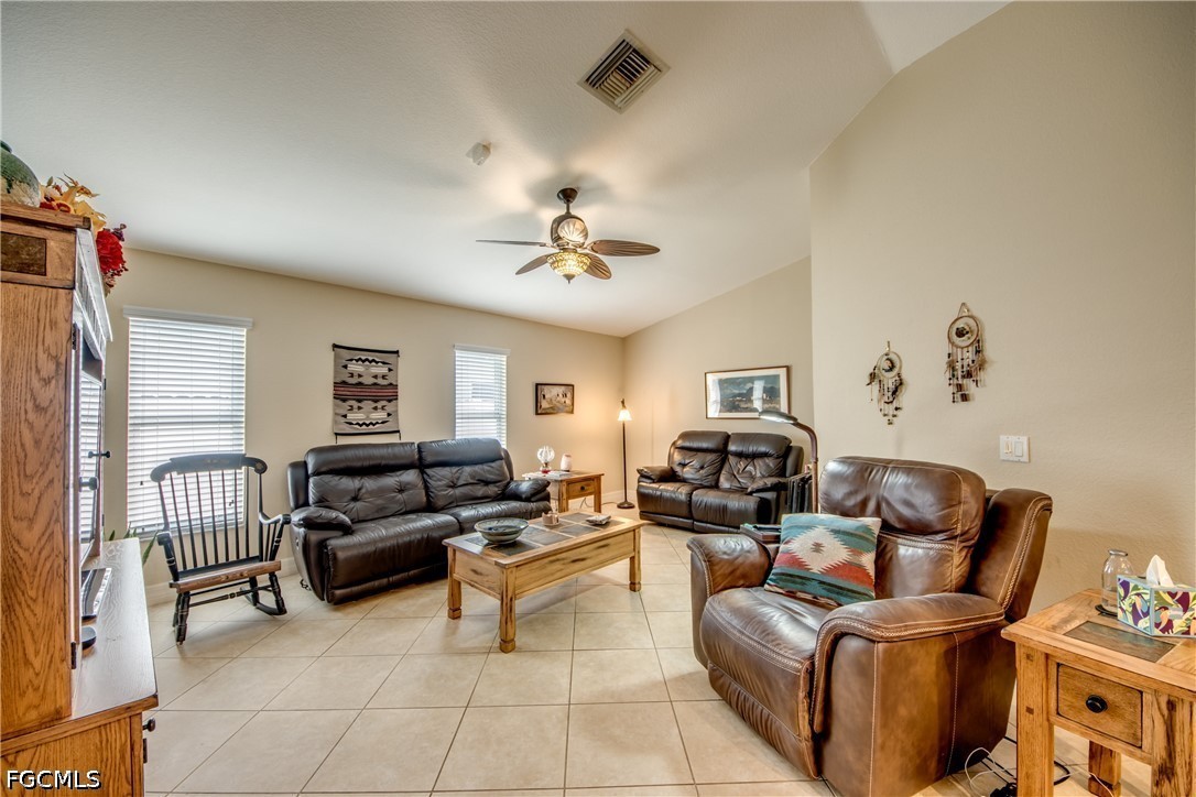 309 SE 31st TER