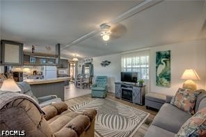 7126 Ladyfish DR