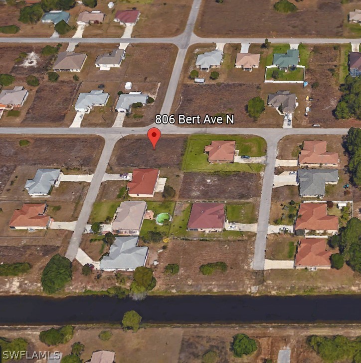 806 Bert AVE N