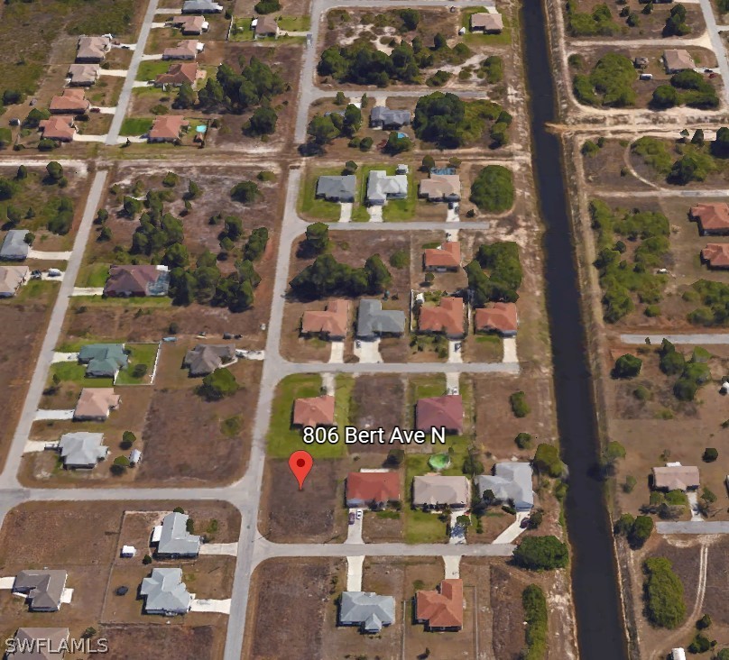 806 Bert AVE N