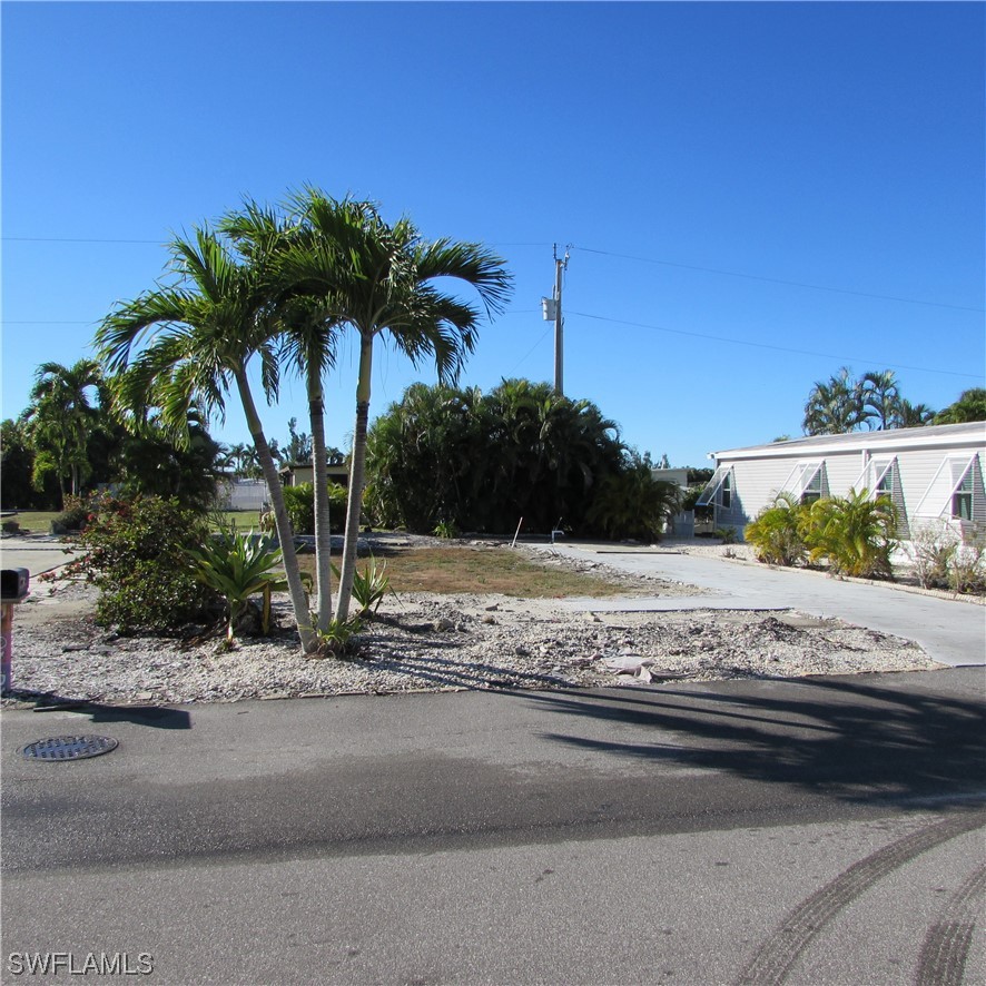 7187 Drum DR