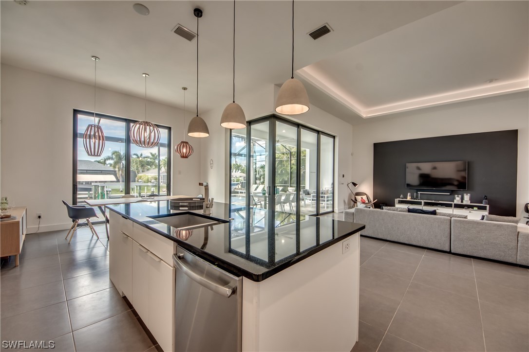 5320 SW 8th CT