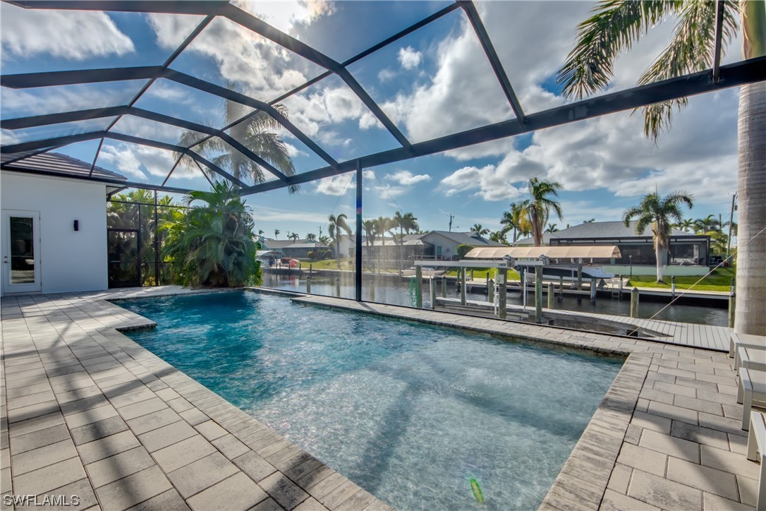 5320 SW 8th CT