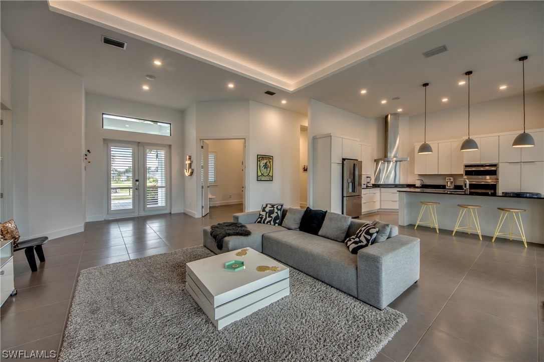 5320 SW 8th CT