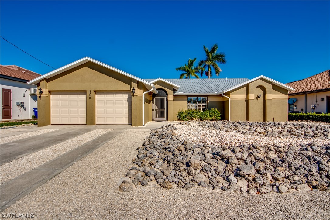 3342 Pinetree DR
