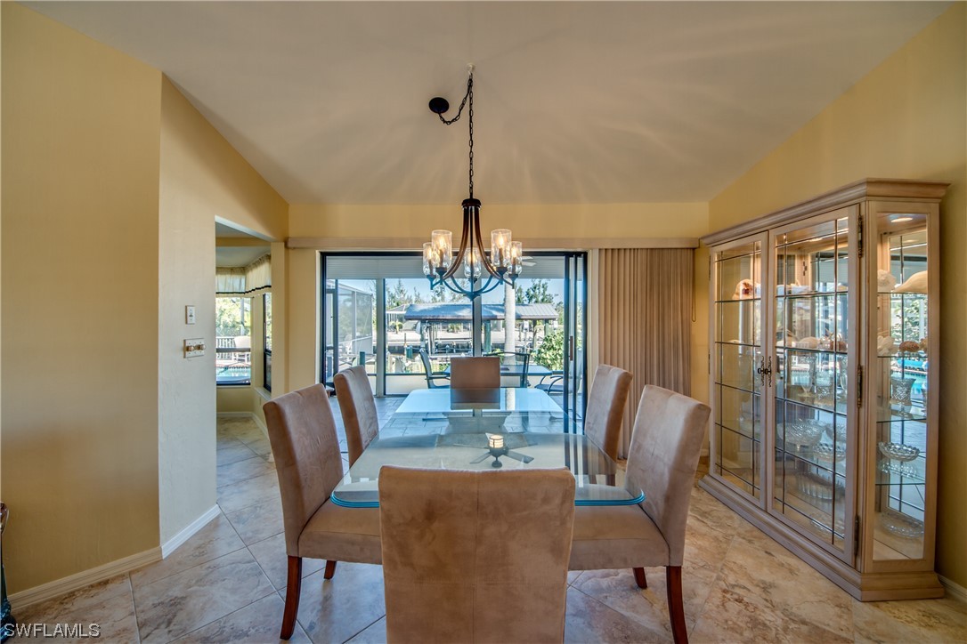 3342 Pinetree DR