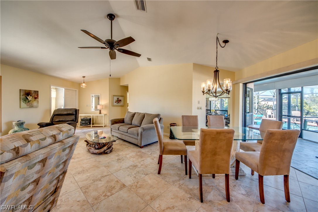 3342 Pinetree DR