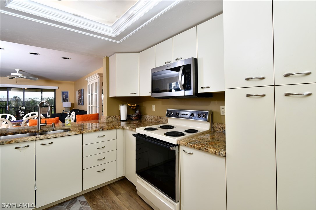 12581 Kelly Sands WAY 527