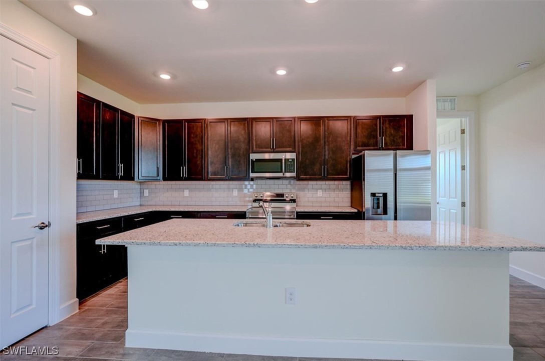 1800 NW 31st AVE