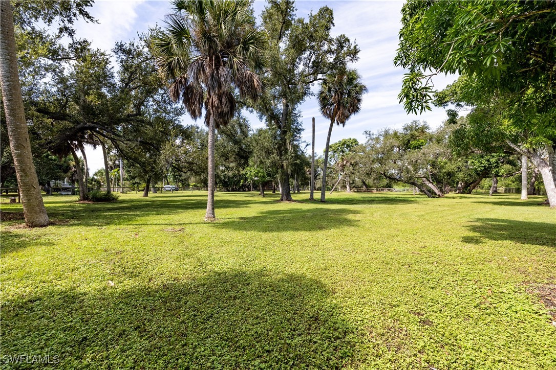 13647 Robert RD