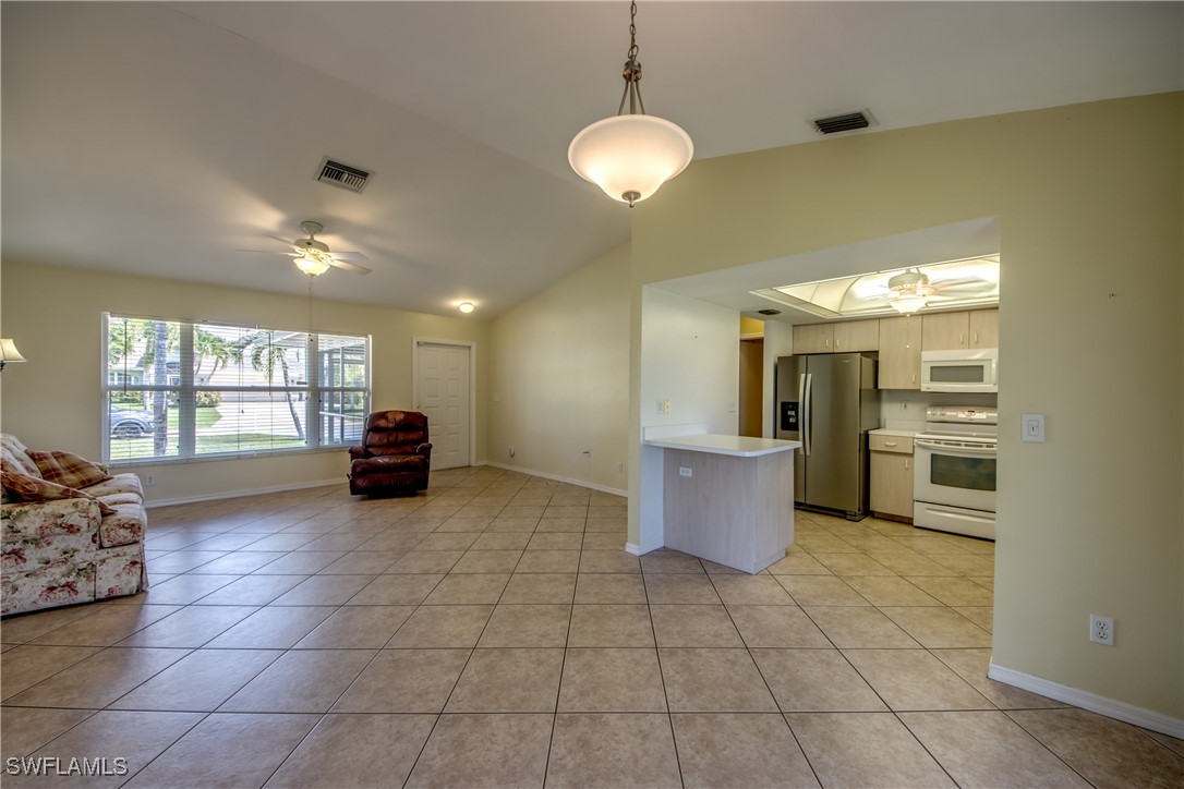 1156 SW 47th ST