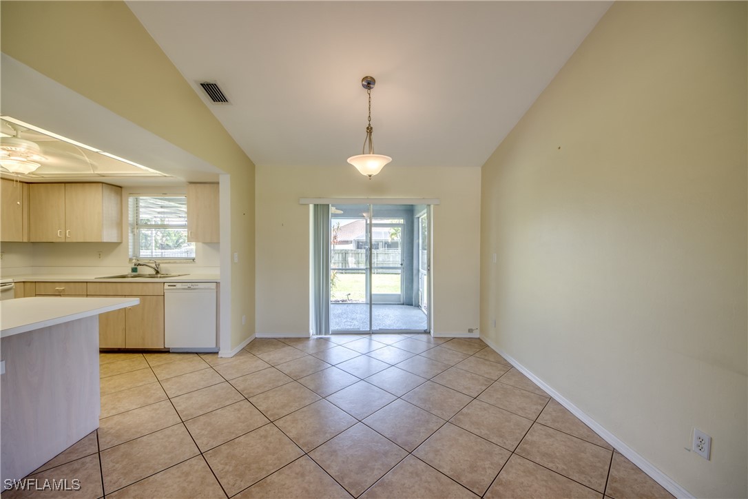 1156 SW 47th ST