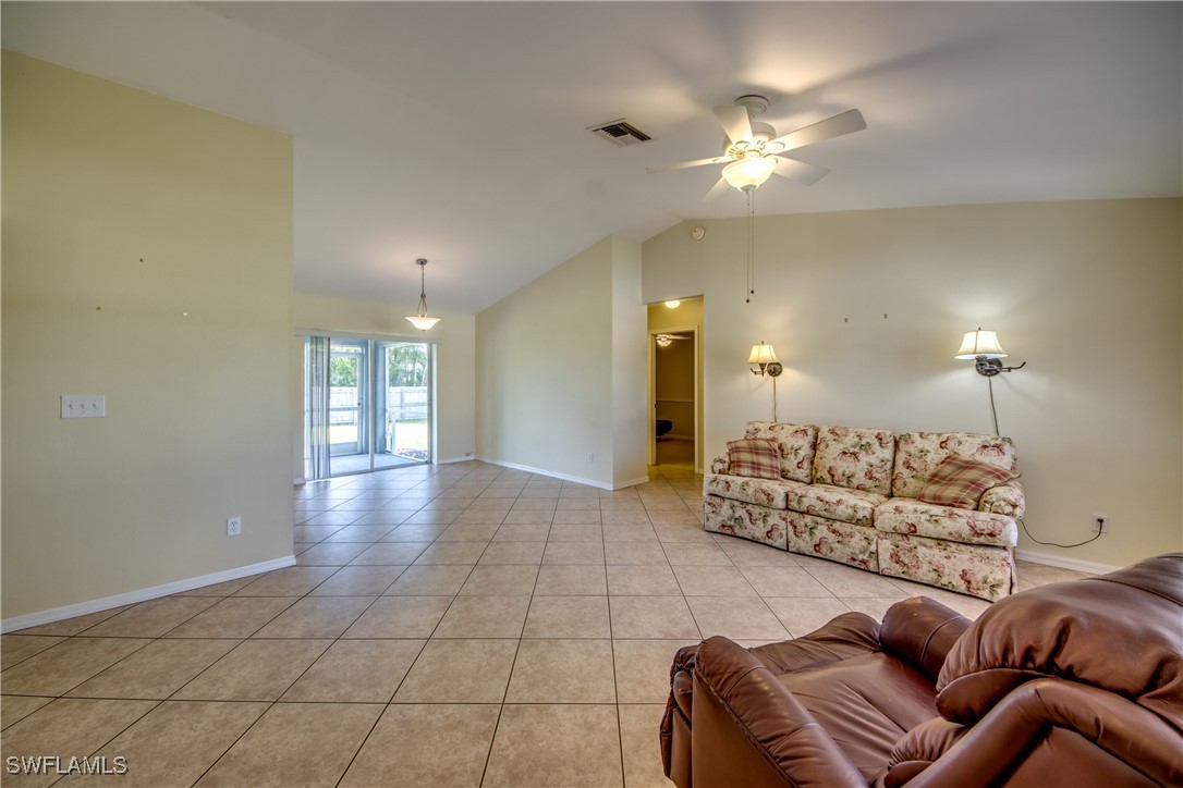1156 SW 47th ST