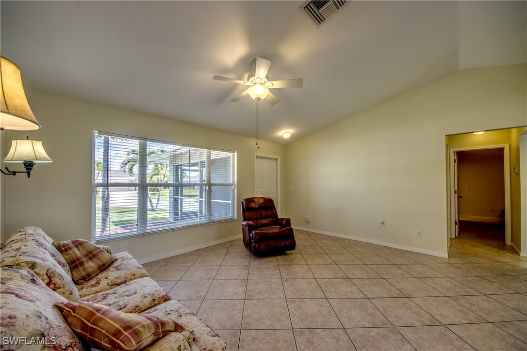 1156 SW 47th ST
