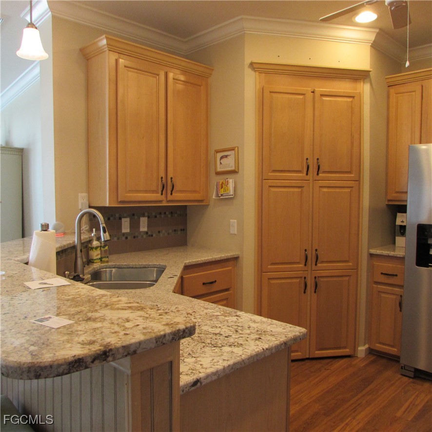 3083 Sloop LN