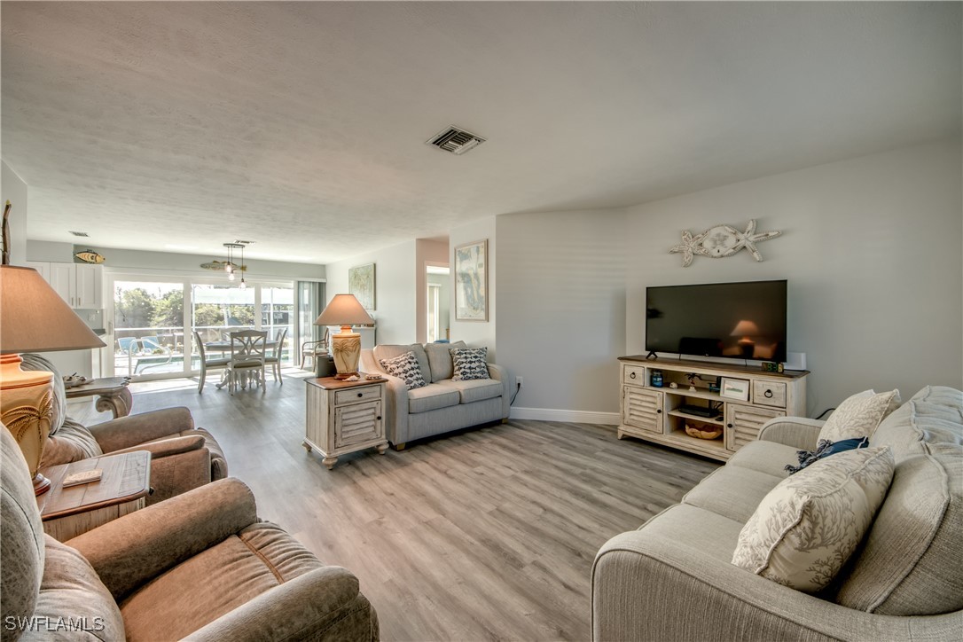 2868 Sanibel BLVD