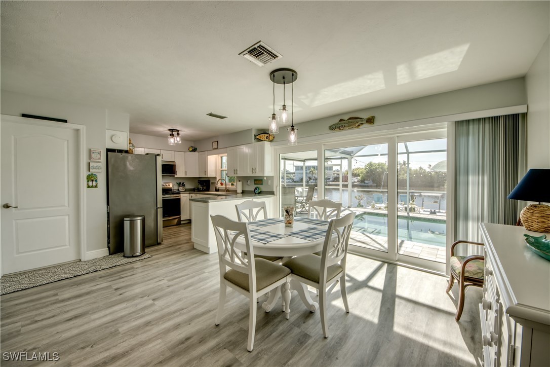 2868 Sanibel BLVD