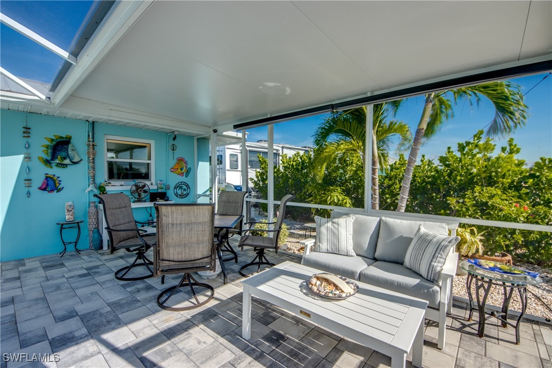2868 Sanibel BLVD
