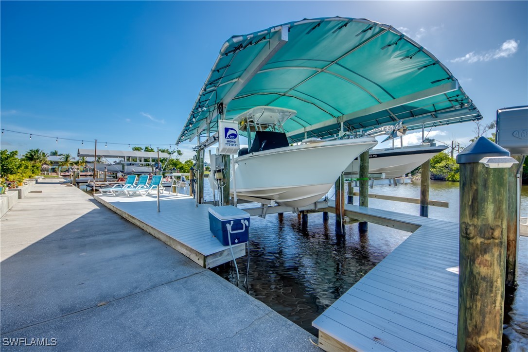 2868 Sanibel BLVD