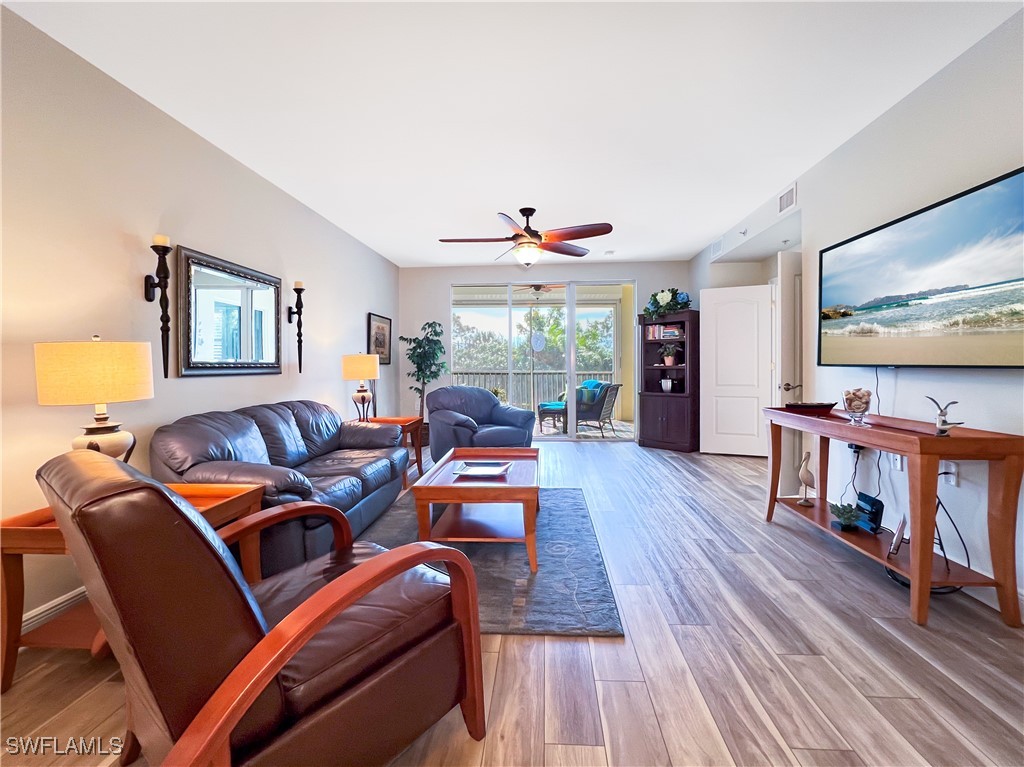 11041 Gulf Reflections DR 204