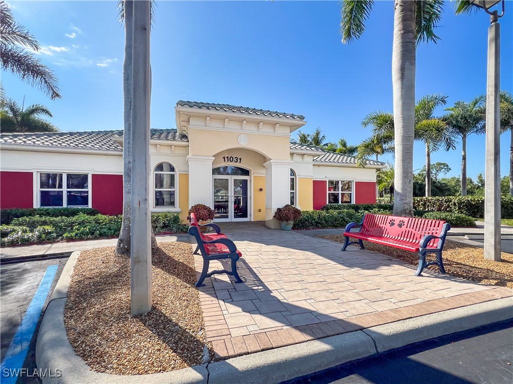 11041 Gulf Reflections DR 204