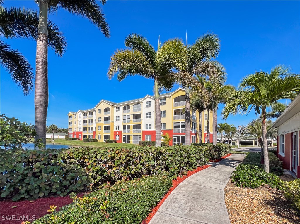 11041 Gulf Reflections DR 204