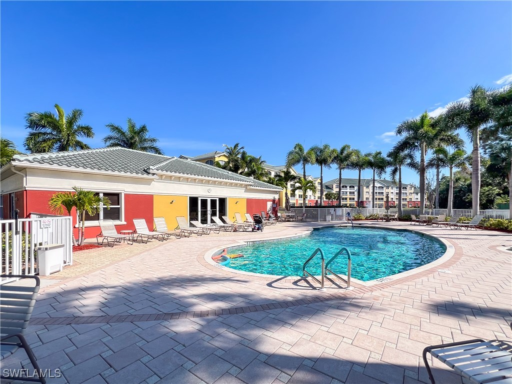 11041 Gulf Reflections DR 204