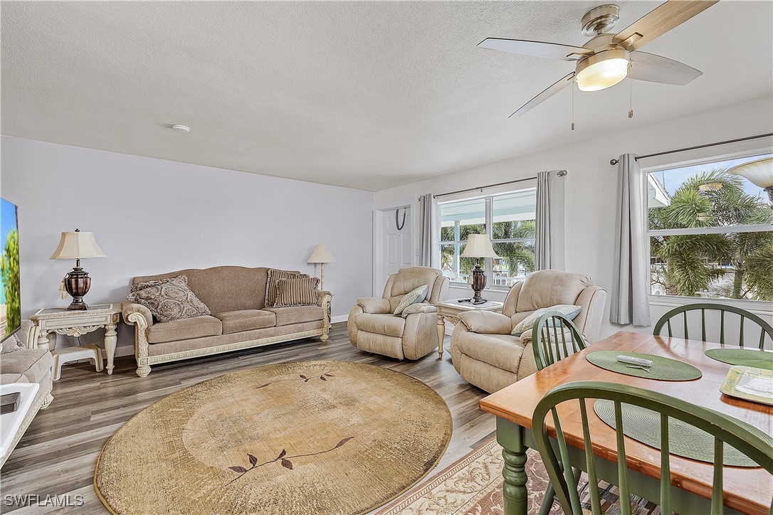 7759 Bocilla LN