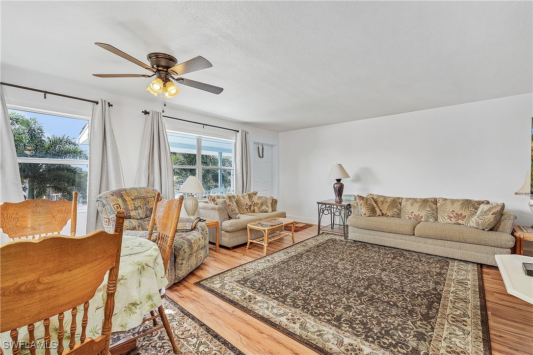 7759 Bocilla LN