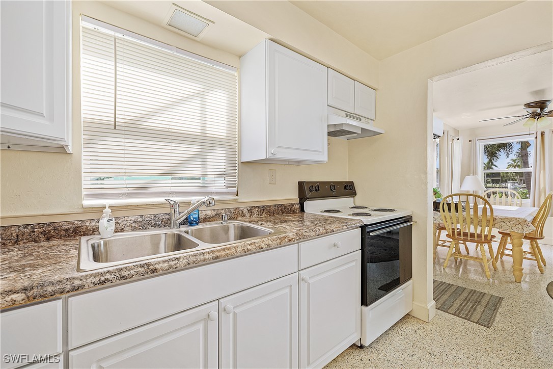 7759 Bocilla LN