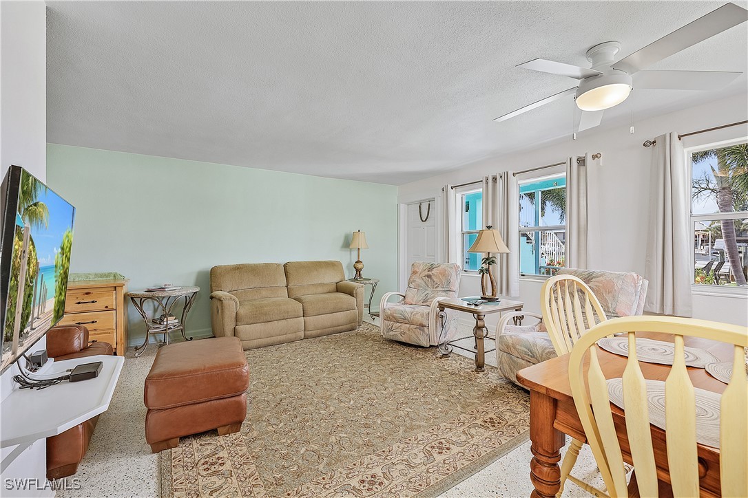 7759 Bocilla LN