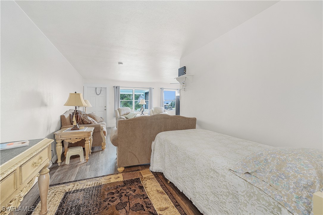 7759 Bocilla LN