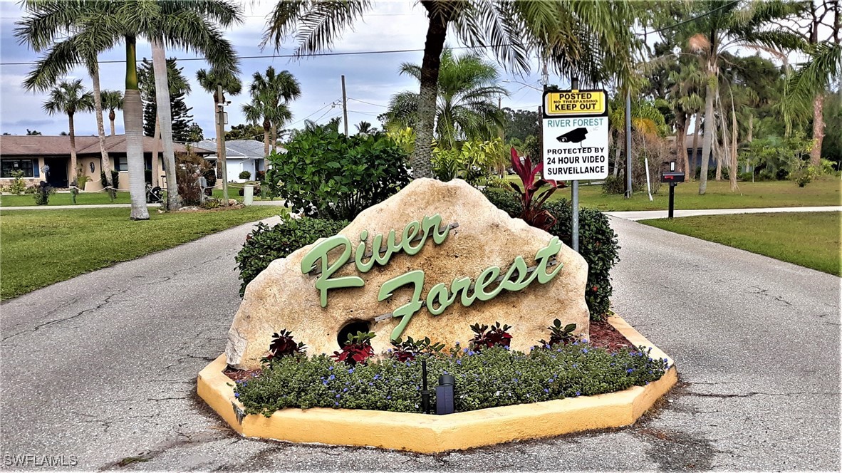 13839 River Forest DR