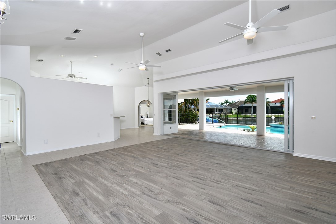 2000 SW 44th TER