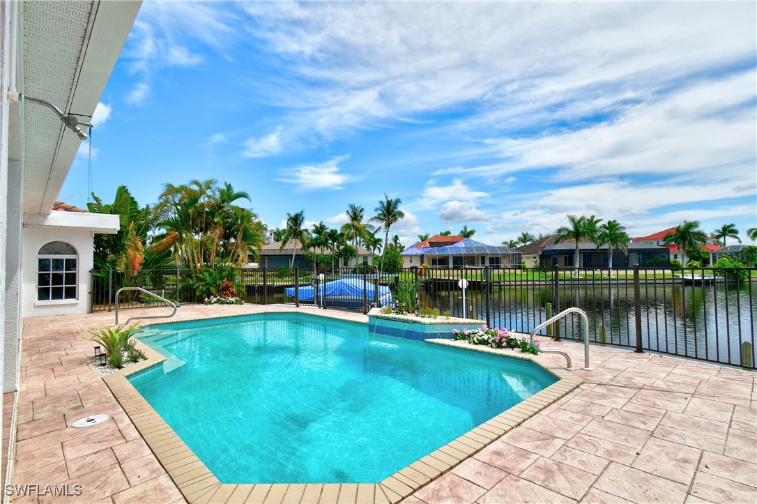 2000 SW 44th TER