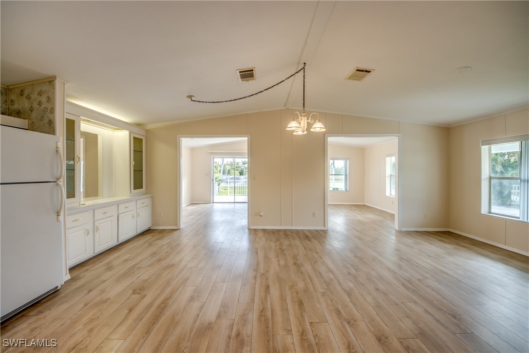 5930 Bomar LN
