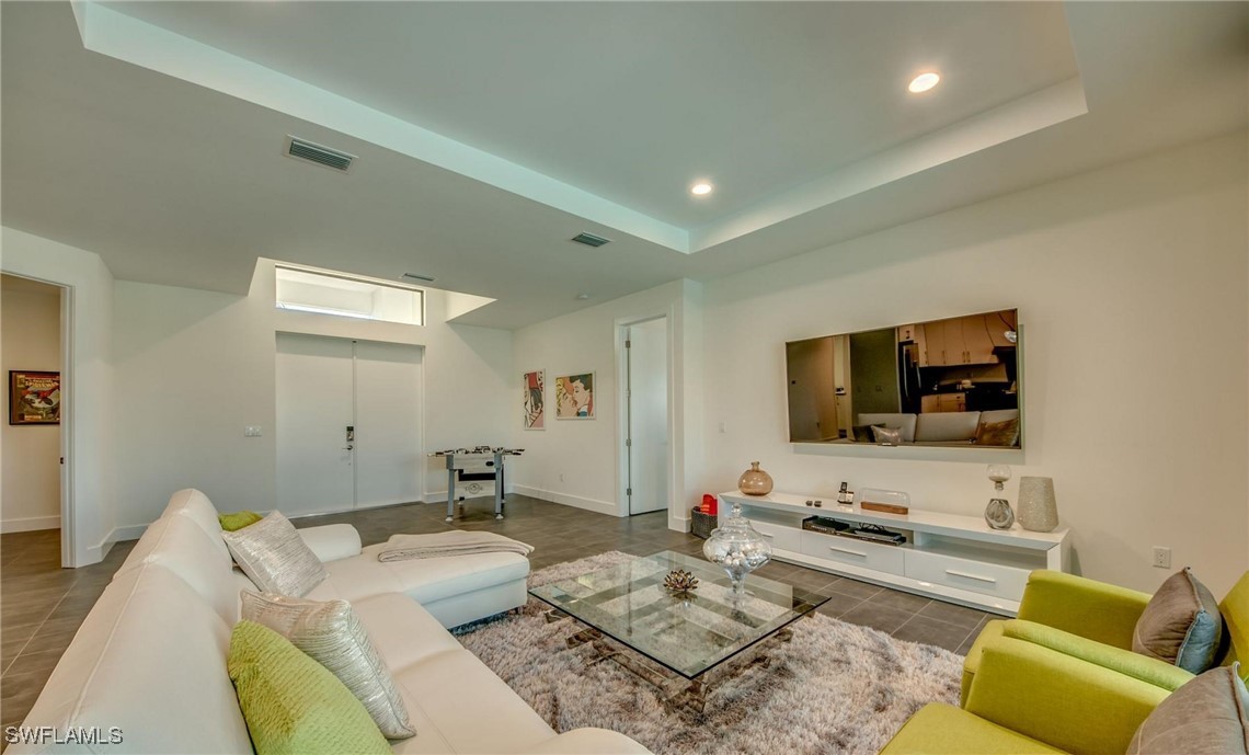 5139 Manor CT