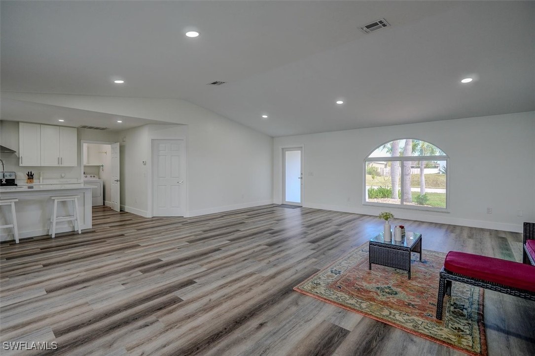 1246 NW 18th ST