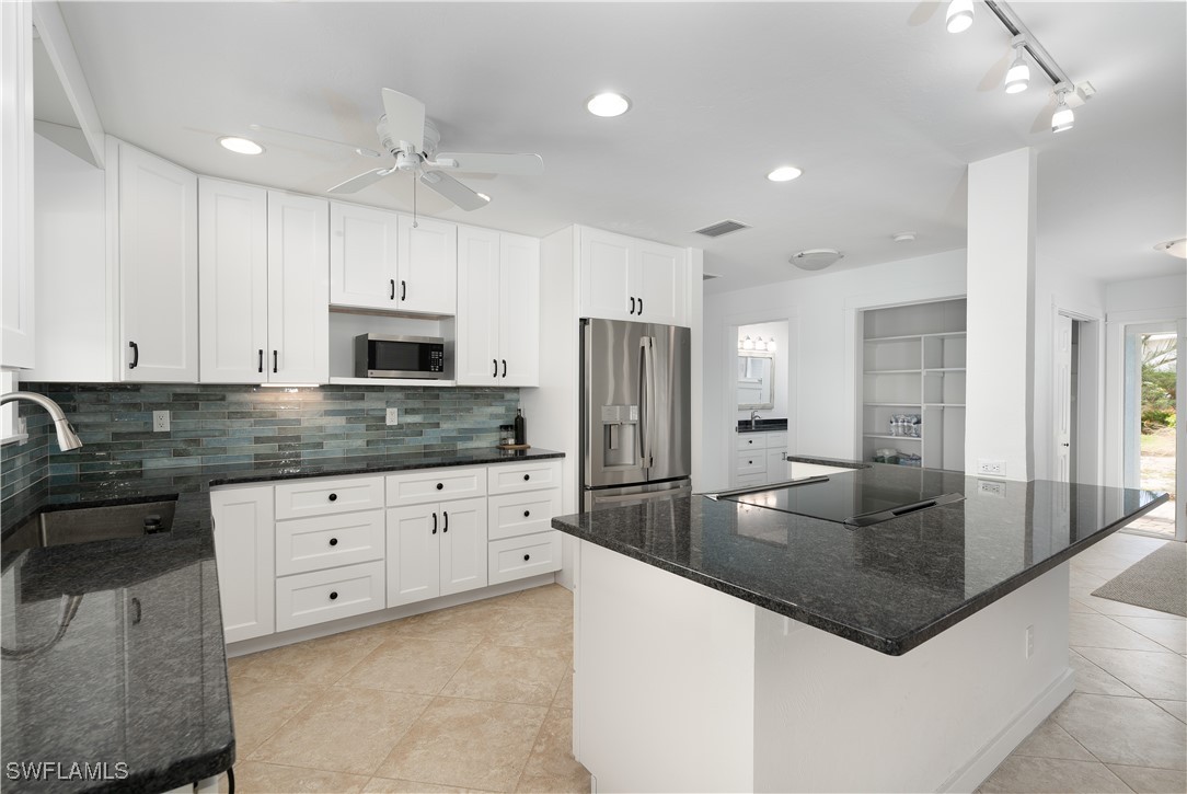 2790 Teal CT