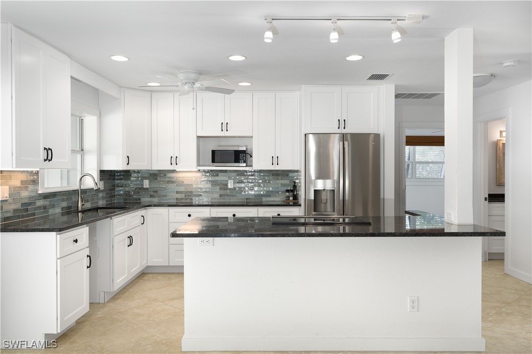 2790 Teal CT