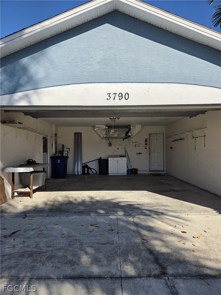 3790 Tangelo DR