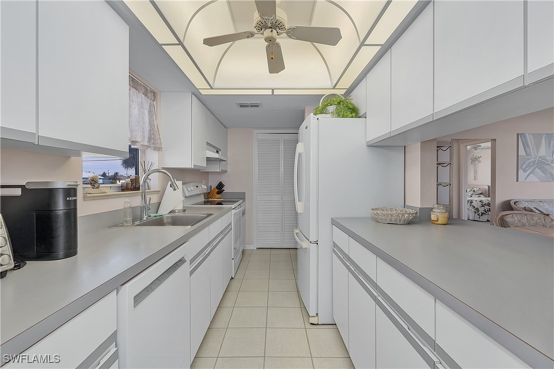 2543 Sanibel BLVD