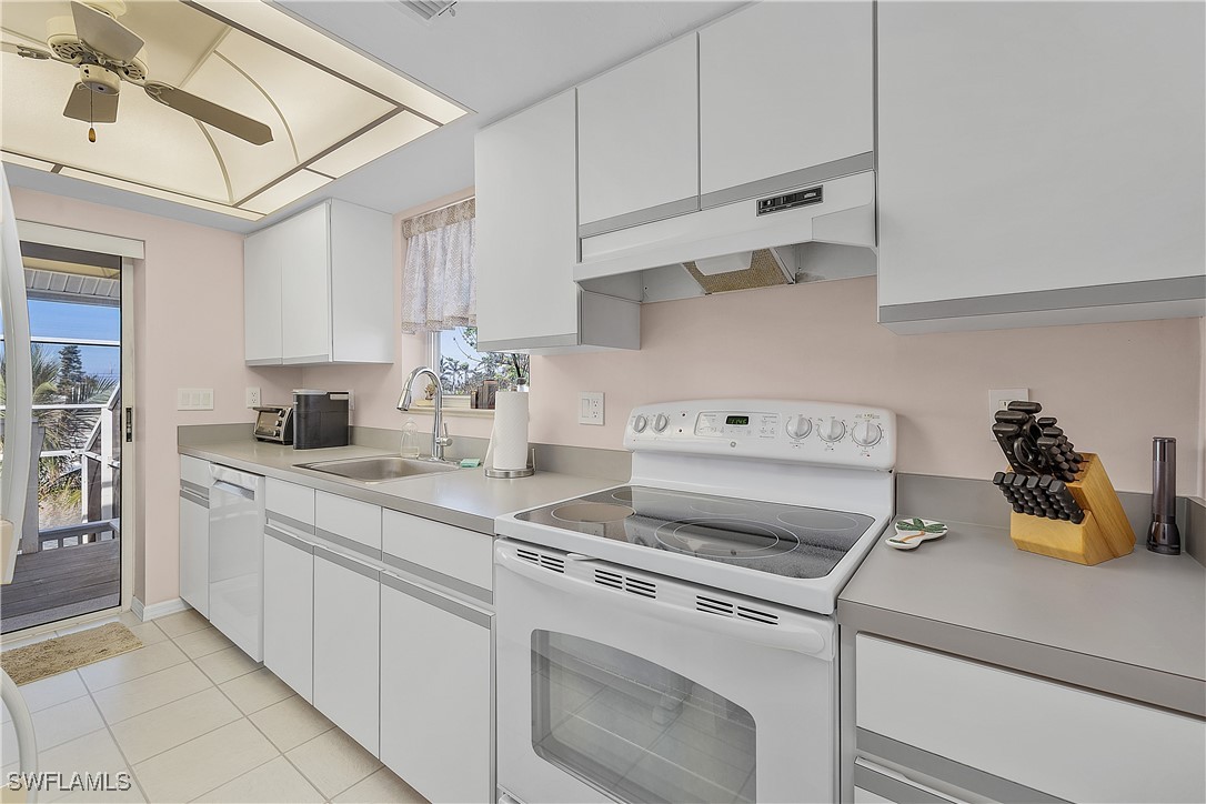 2543 Sanibel BLVD