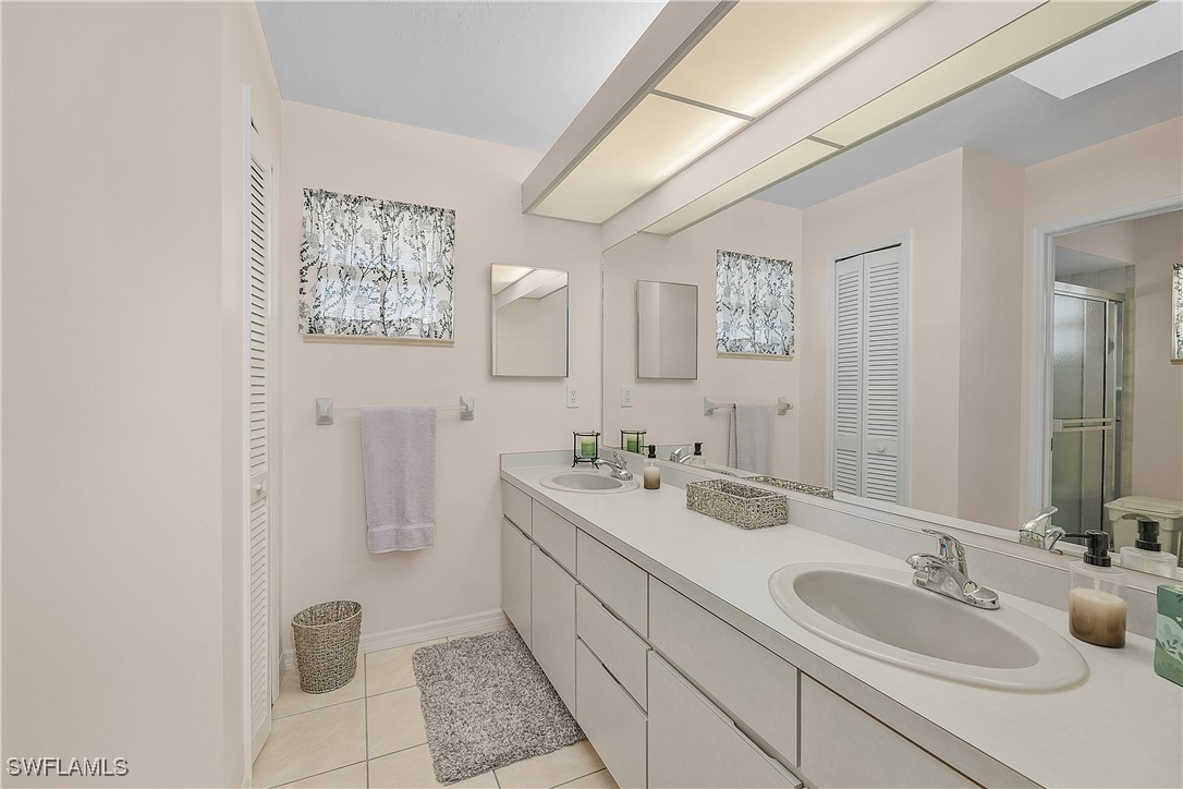 2543 Sanibel BLVD