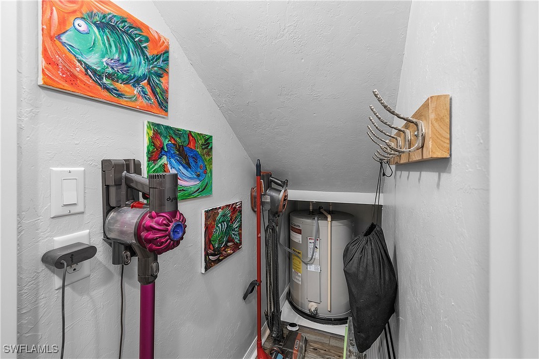 5351 Blue Crab CIR 5
