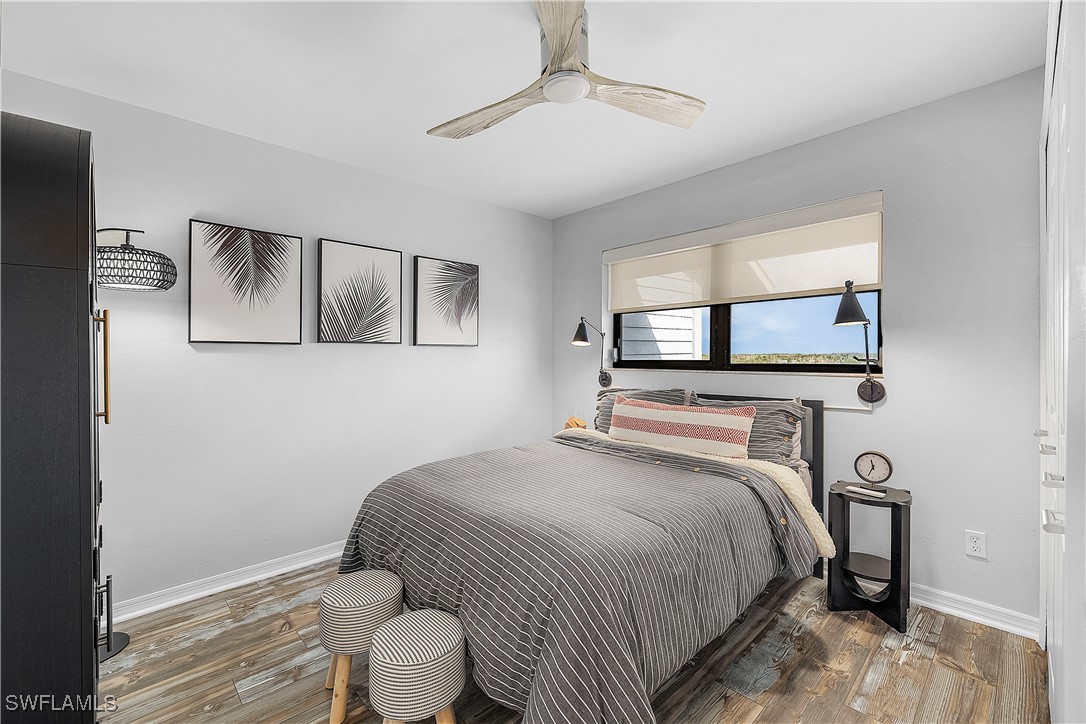 5351 Blue Crab CIR 5